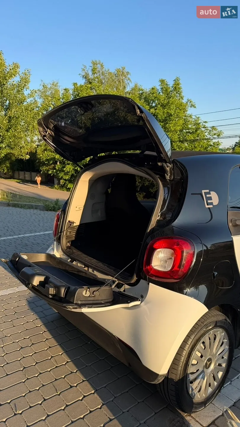2017 Smart Fortwo - мініатюра 8