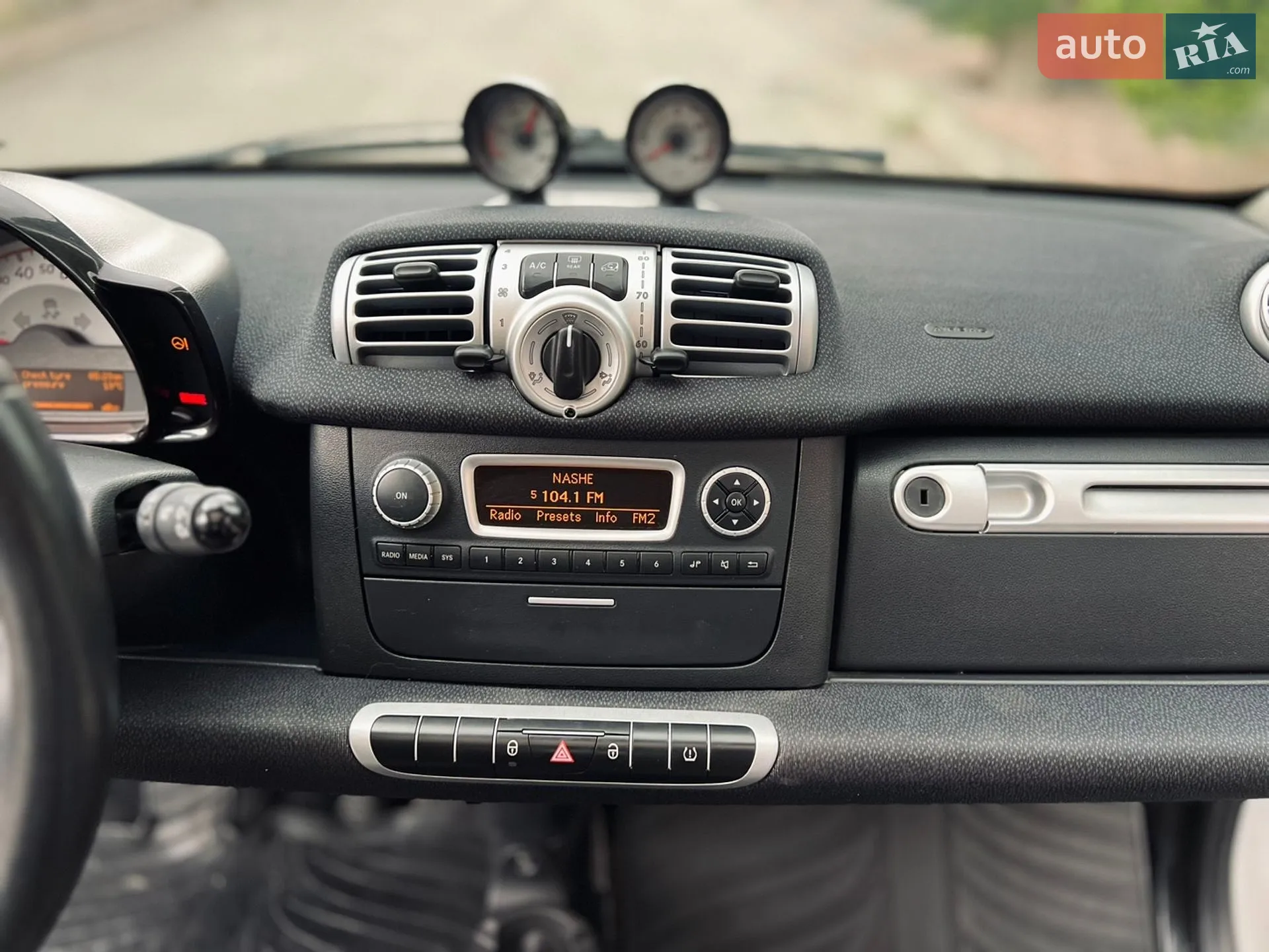 2016 Smart Fortwo - мініатюра 25