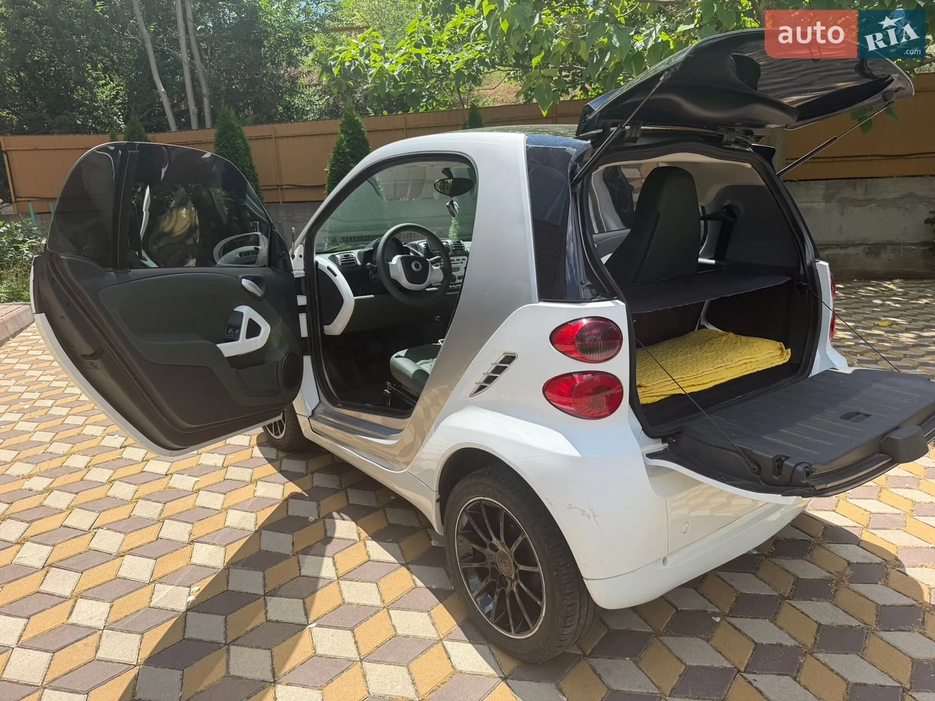 2010 Smart Fortwo - мініатюра 15