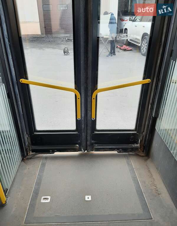 Міський автобус Solaris Urbino 2010 в Дніпрі