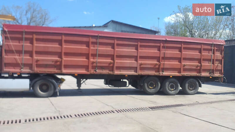 Контейнеровоз напівпричіп Sommer SP 1999 в Кривому Розі