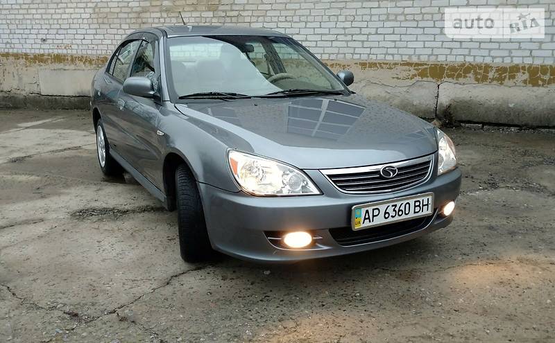 Седан SouEast Lioncel 2008 в Токмаку