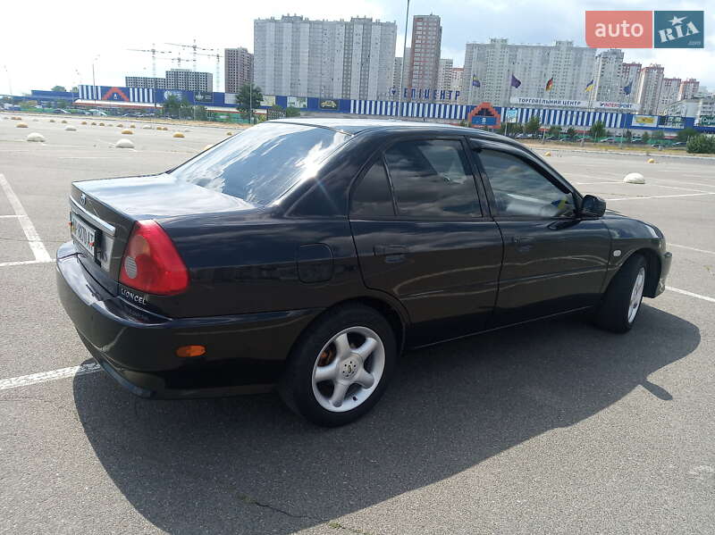 Седан SouEast Lioncel 2006 в Киеве