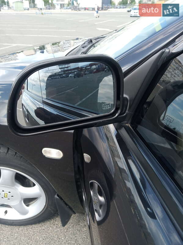 Седан SouEast Lioncel 2006 в Киеве