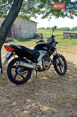Мотоцикл Классік Spark SP-150 2013 в 