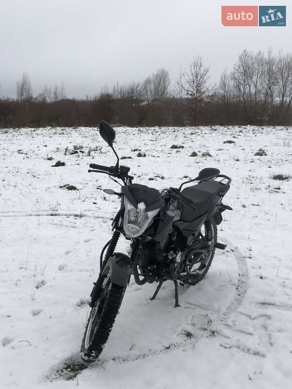 Мотоцикл Классік Spark SP 150R-15 2024 в Івано-Франківську