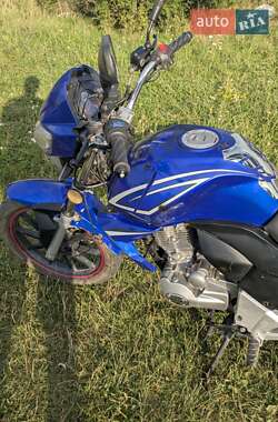 Мопеды Spark SP 150R-22 2015 в 