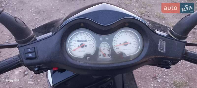 Скутер Spark SP 150S-17 2013 в Залещиках