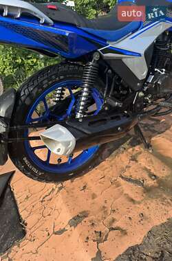 Мотоцикл Классік Spark SP 200R-16 2023 в 