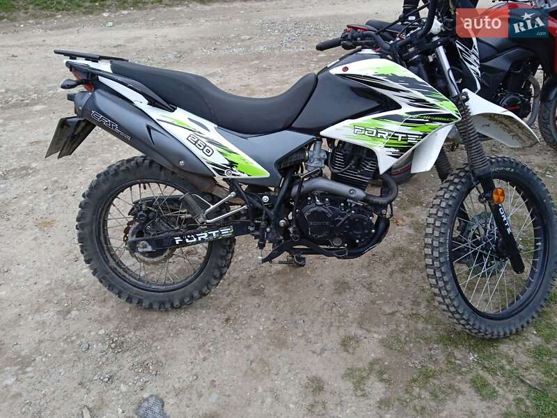 Мотоцикл Спорт-туризм Spark SP 200R-27 2018 в Борщеві