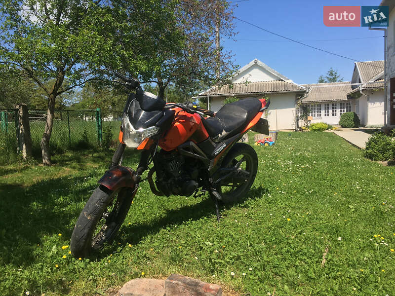 Спортбайк Spark SP 200R-27 2017 в Косове