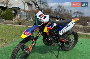 Мотоцикл Кросс Spark SP 250P-2 2025 в Дніпрі