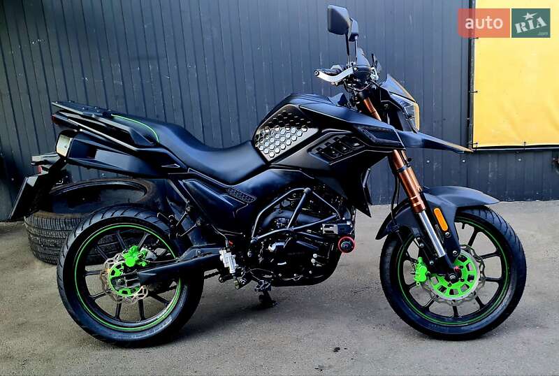 Мотоцикл Без обтекателей (Naked bike) Spark SP 300T-2 2023 в 