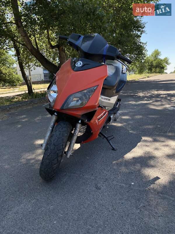 Скутер Speed Gear 150 2012 в Каменском