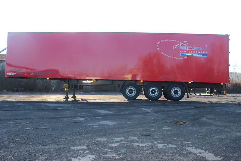 Изотермическая будка Spier AGL 2002 в Хусте