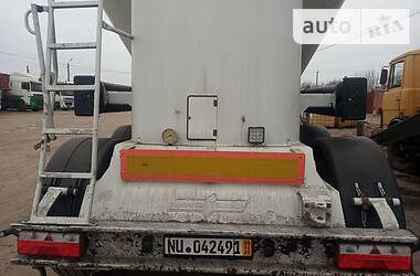 Цистерна напівпричіп Spitzer SF 2002 в 