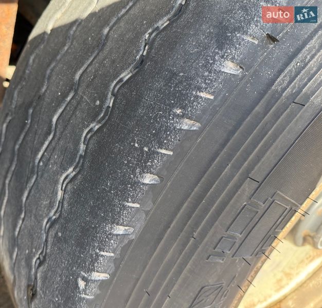 Цистерна полуприцеп Spitzer SF 1997 в Львове