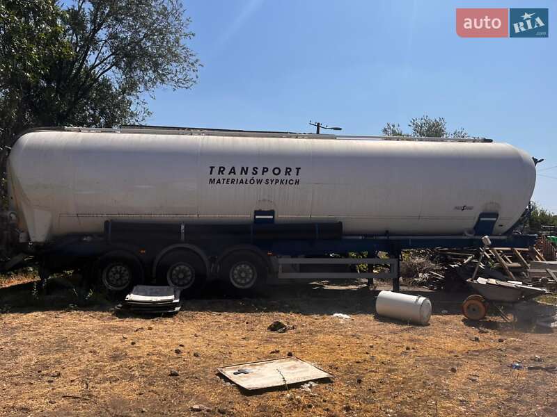 Цистерна полуприцеп Spitzer Sk 1999 в Кривом Роге фото Цистерна полуприцеп Spitzer Sk 1999 в Кривом Роге