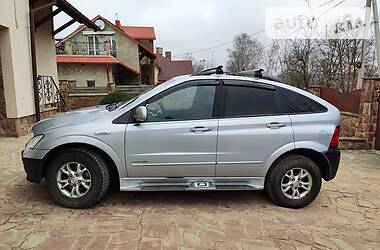 Позашляховик / Кросовер SsangYong Actyon 2009 в 