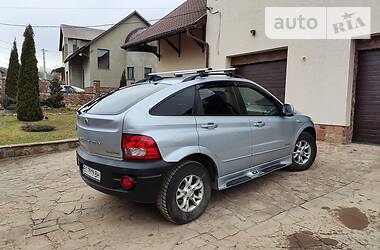 Позашляховик / Кросовер SsangYong Actyon 2009 в 