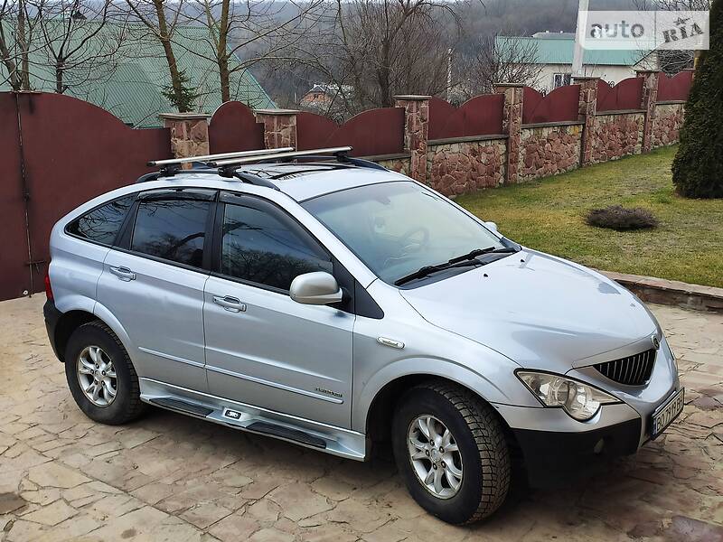 Позашляховик / Кросовер SsangYong Actyon 2009 в 