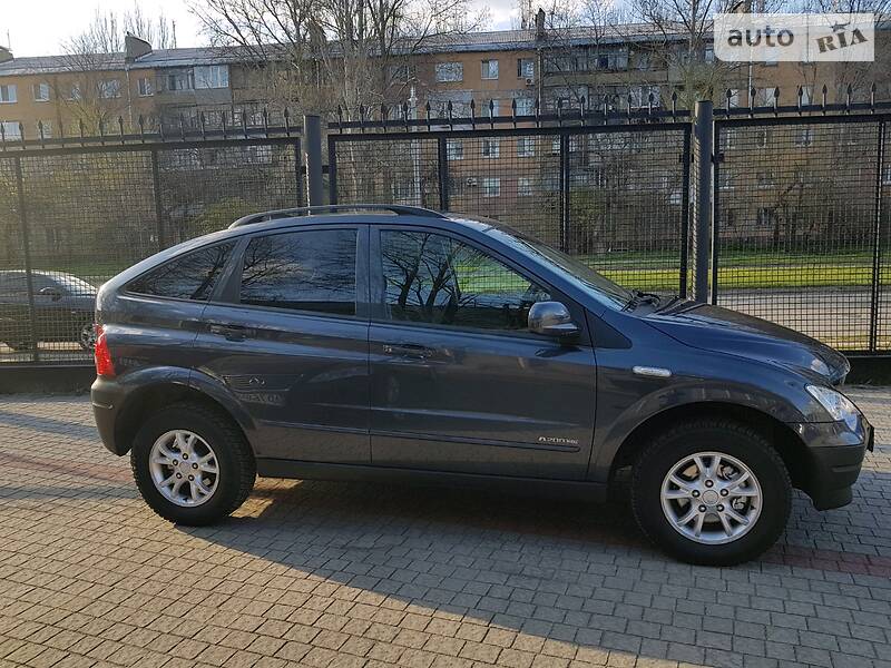 Позашляховик / Кросовер SsangYong Actyon 2011 в Запоріжжі