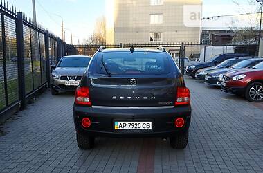 Позашляховик / Кросовер SsangYong Actyon 2011 в 