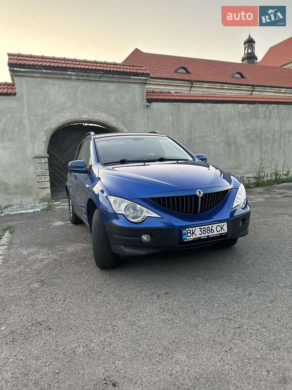 Позашляховик / Кросовер SsangYong Actyon 2010 в Рівному