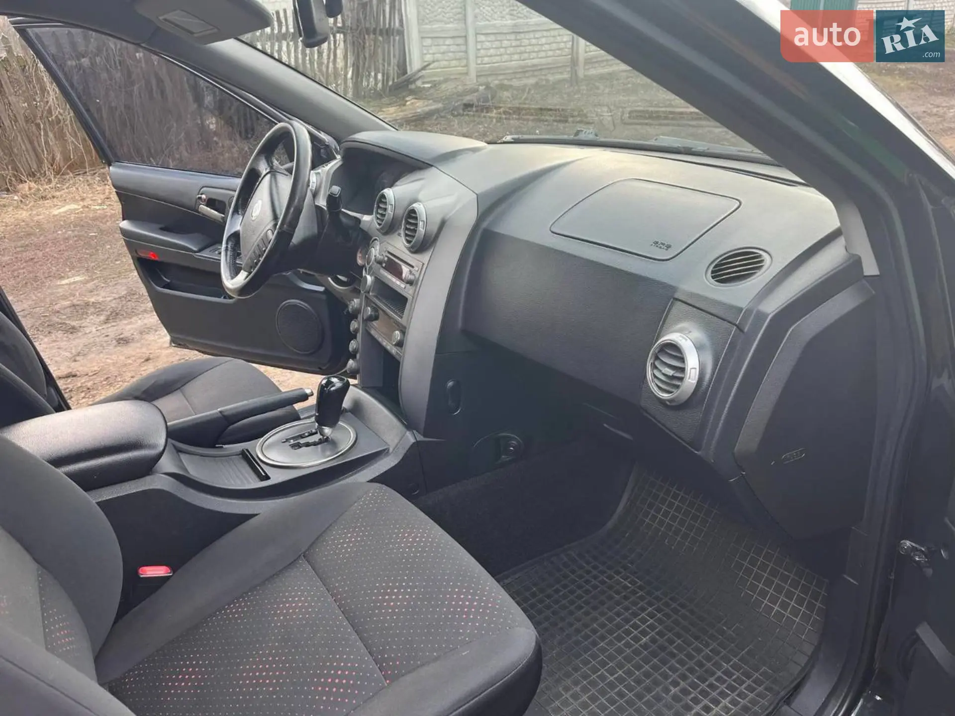 2010 SsangYong Actyon - мініатюра 6
