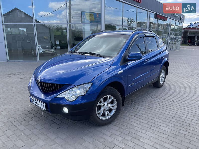 Позашляховик / Кросовер SsangYong Actyon 2010 в 