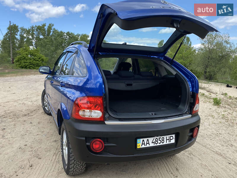 Внедорожник / Кроссовер SsangYong Actyon 2008 в Киеве