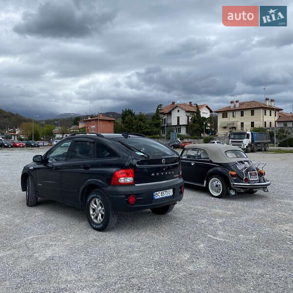 Внедорожник / Кроссовер SsangYong Actyon 2008 в Новояворовске