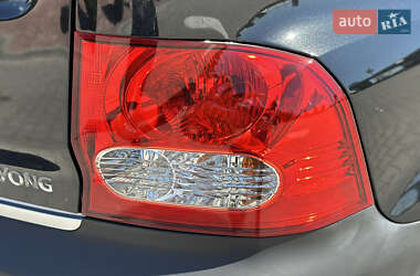 Позашляховик / Кросовер SsangYong Actyon 2008 в 