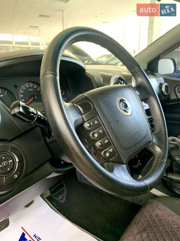Внедорожник / Кроссовер SsangYong Actyon 2009 в Тернополе