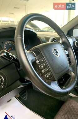 Позашляховик / Кросовер SsangYong Actyon 2009 в 