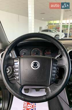 Позашляховик / Кросовер SsangYong Actyon 2009 в 