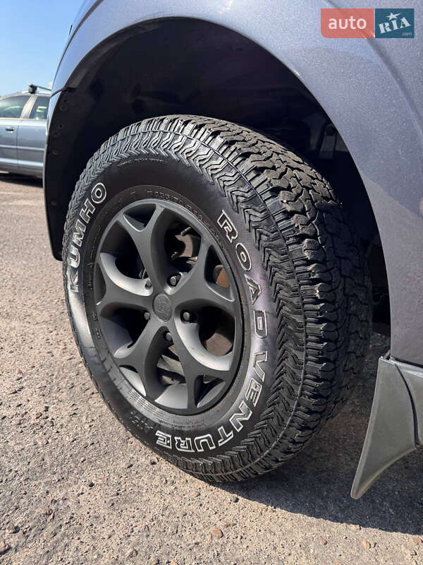 Внедорожник / Кроссовер SsangYong Actyon 2011 в Запорожье