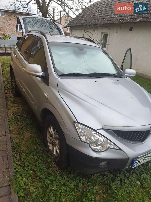 Внедорожник / Кроссовер SsangYong Actyon 2010 в Николаеве