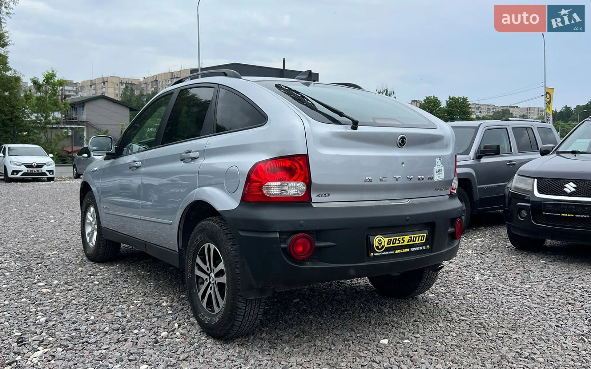 2010 SsangYong Actyon - мініатюра 5