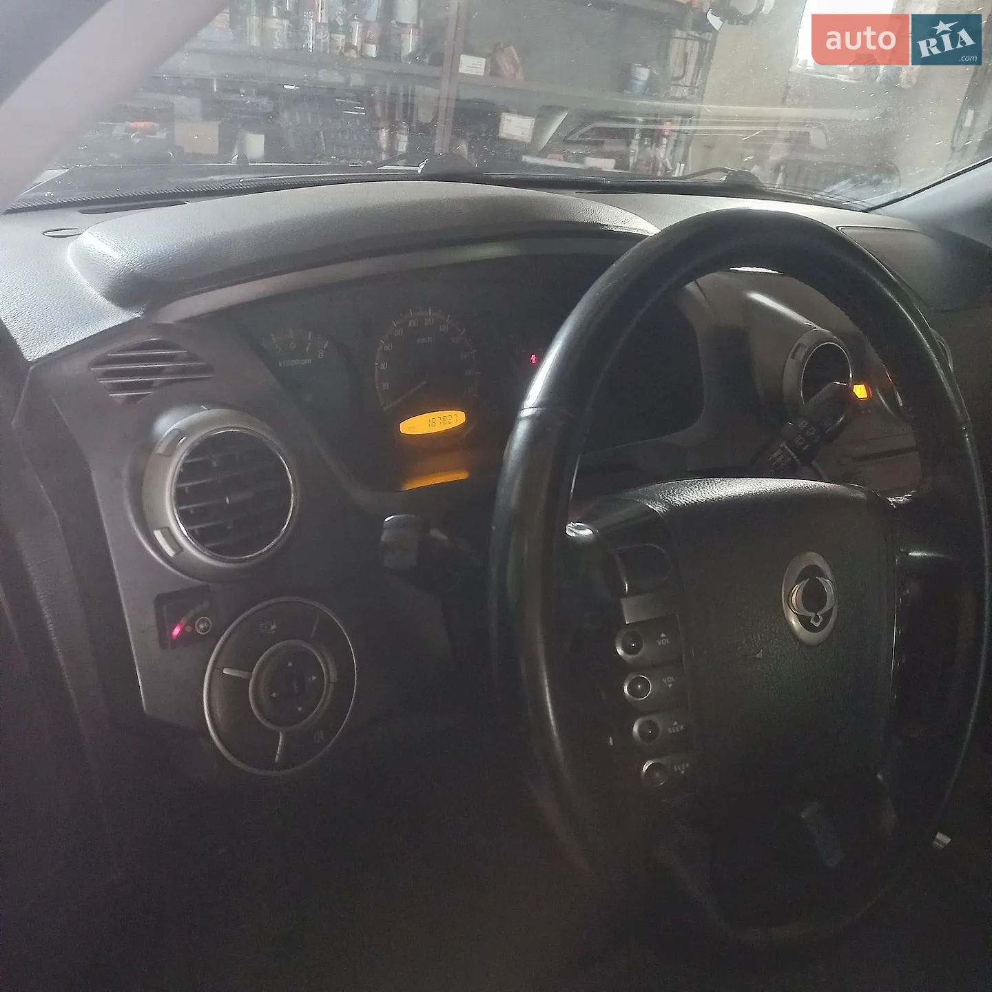 2011 SsangYong Actyon - мініатюра 4