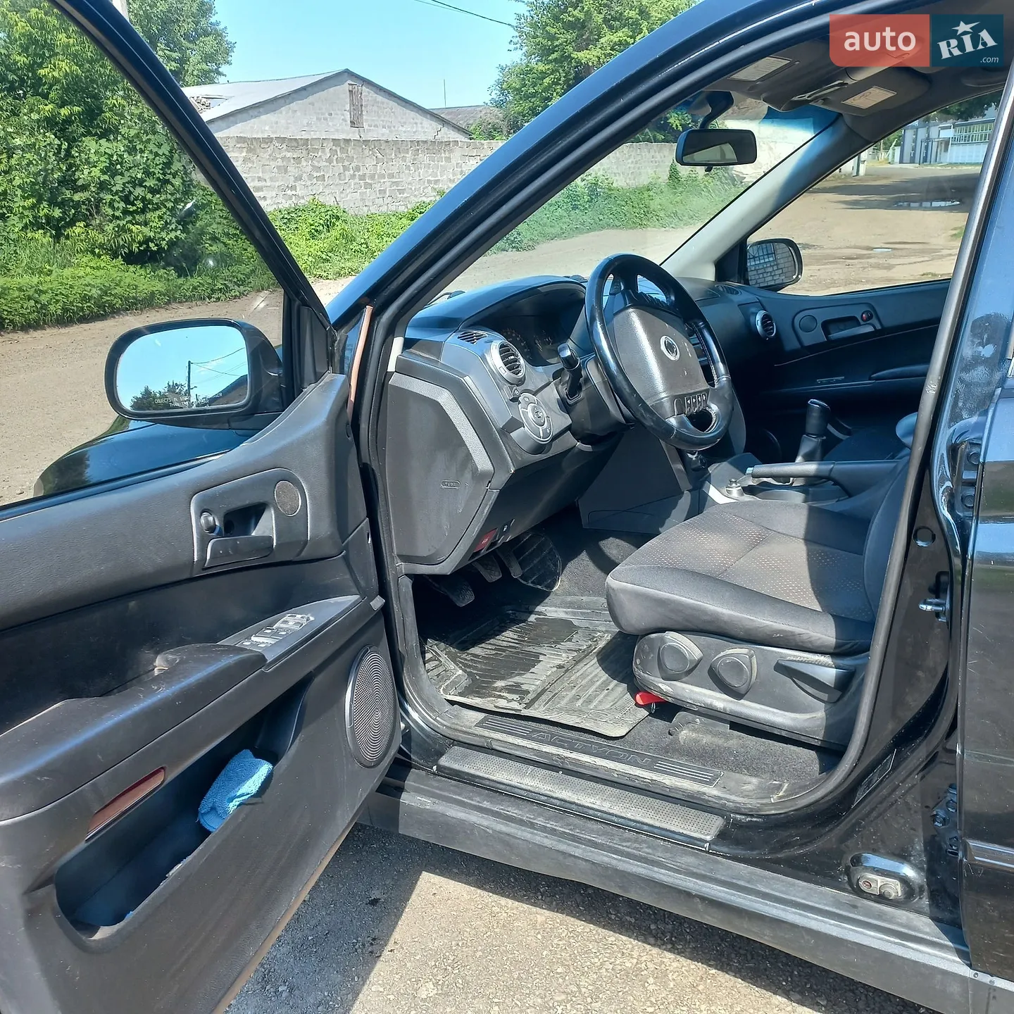 2011 SsangYong Actyon - мініатюра 38