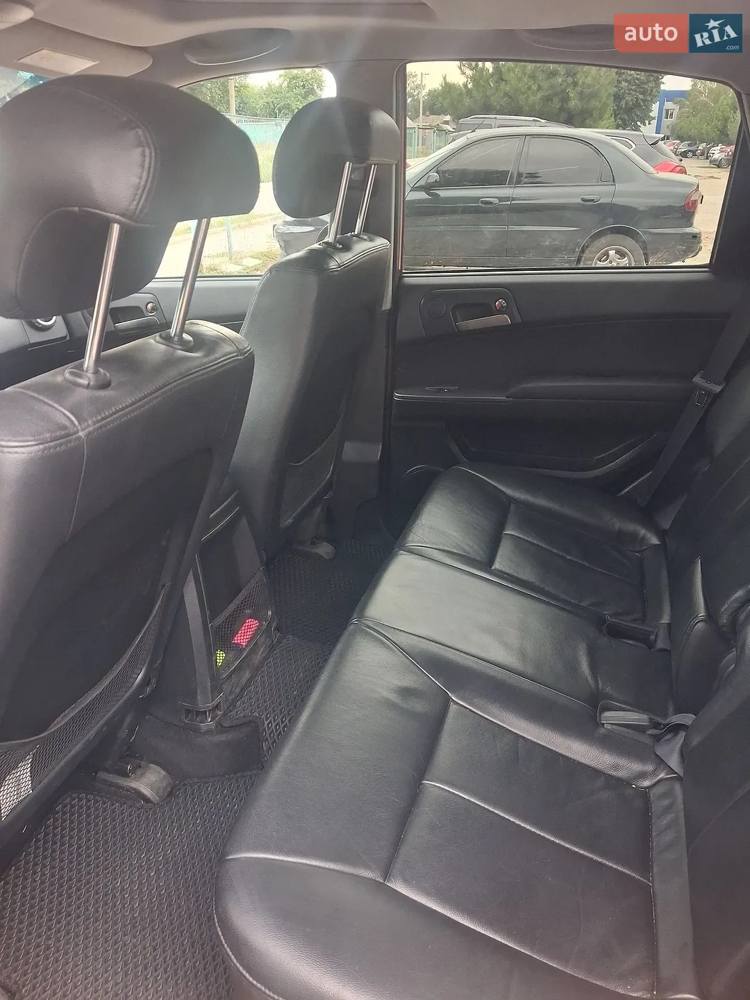 2011 SsangYong Actyon - мініатюра 8