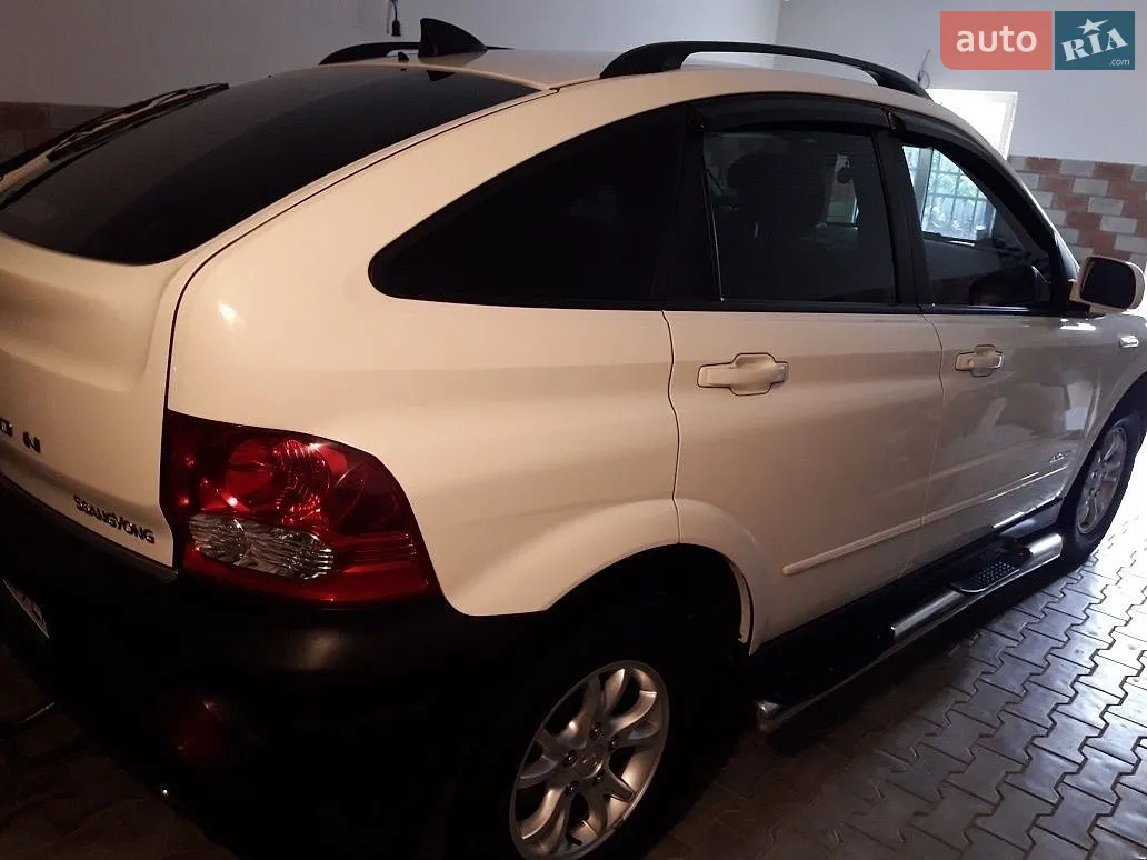 2010 SsangYong Actyon - мініатюра 5