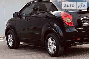 Позашляховик / Кросовер SsangYong Korando 2014 в 