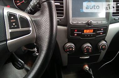 Позашляховик / Кросовер SsangYong Korando 2012 в 