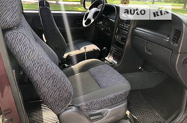 Позашляховик / Кросовер SsangYong Korando 1998 в 