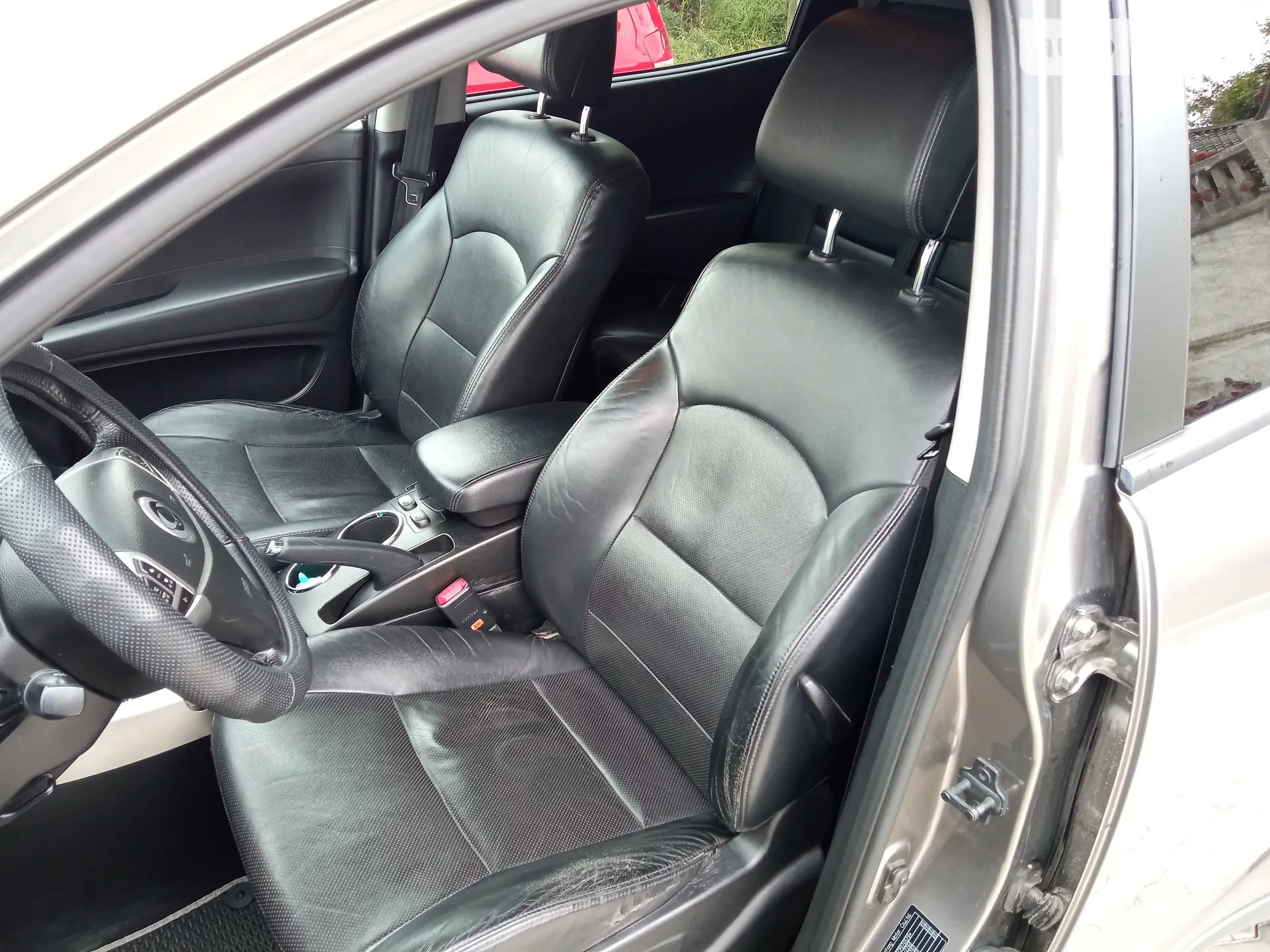 2012 SsangYong Korando - мініатюра 12