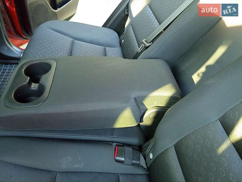 Седан SsangYong Korando 2011 в Кривом Роге