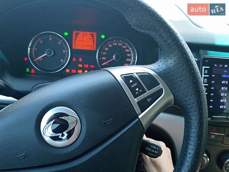 Седан SsangYong Korando 2011 в Кривом Роге