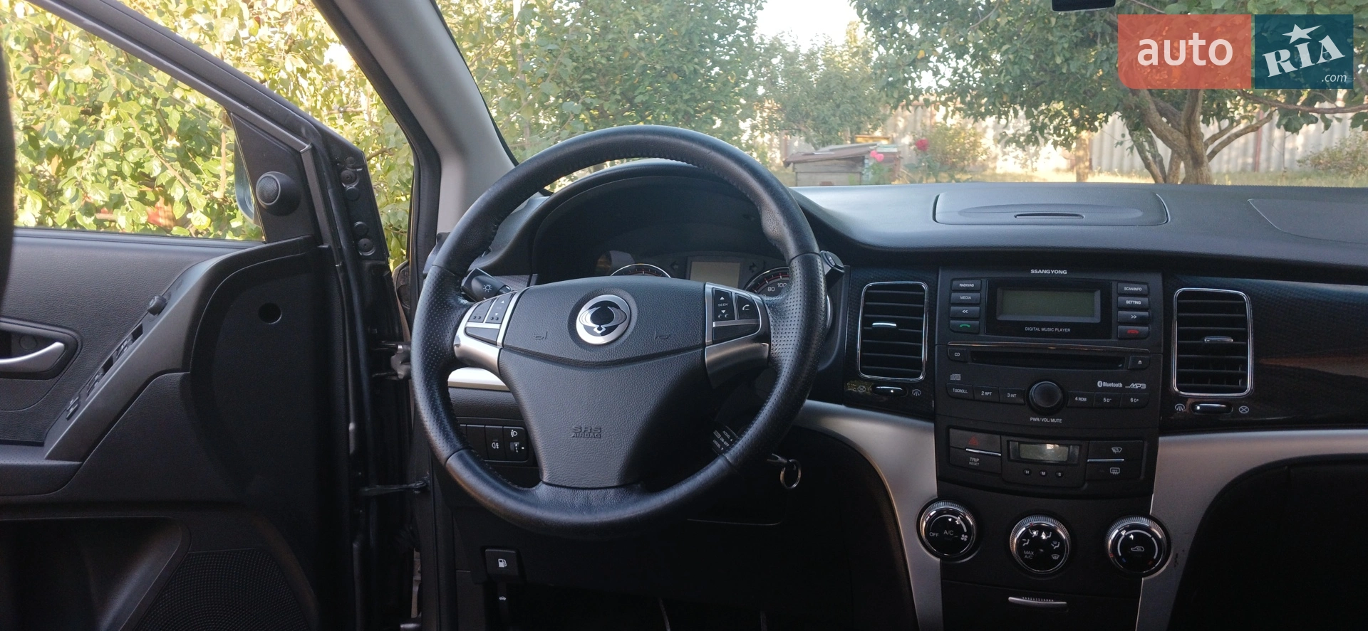 2012 SsangYong Korando - мініатюра 12